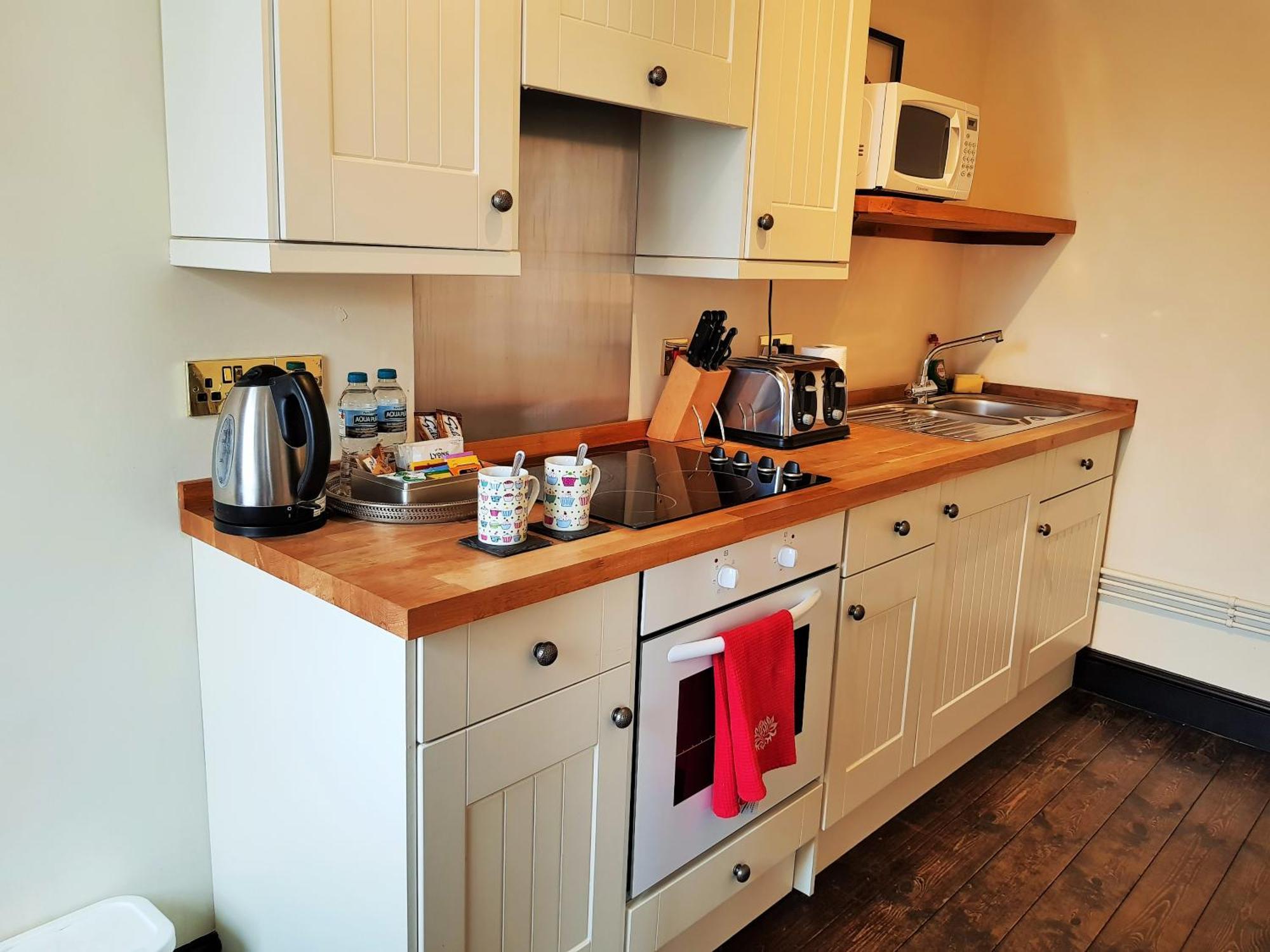 Bed and Breakfast Kings Head Holt Холт Номер фото