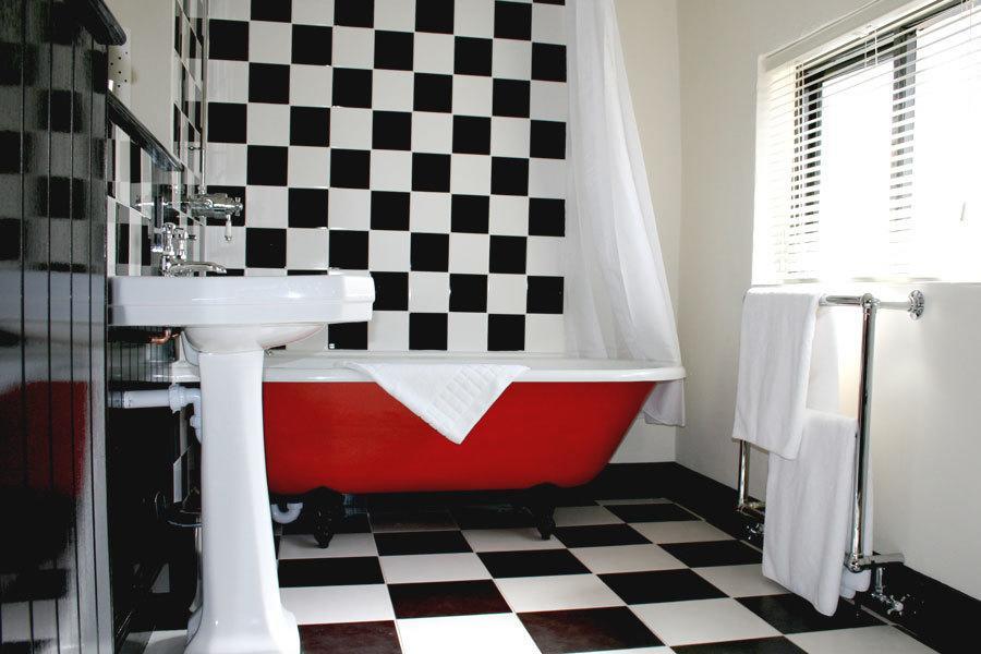 Bed and Breakfast Kings Head Holt Холт Экстерьер фото